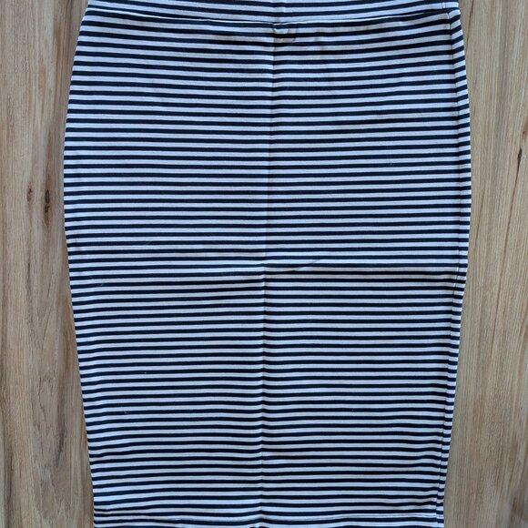 Toad&Co Transito Knee Length Stretch Pencil Skirt Black/White Striped Small - Picture 3 of 6